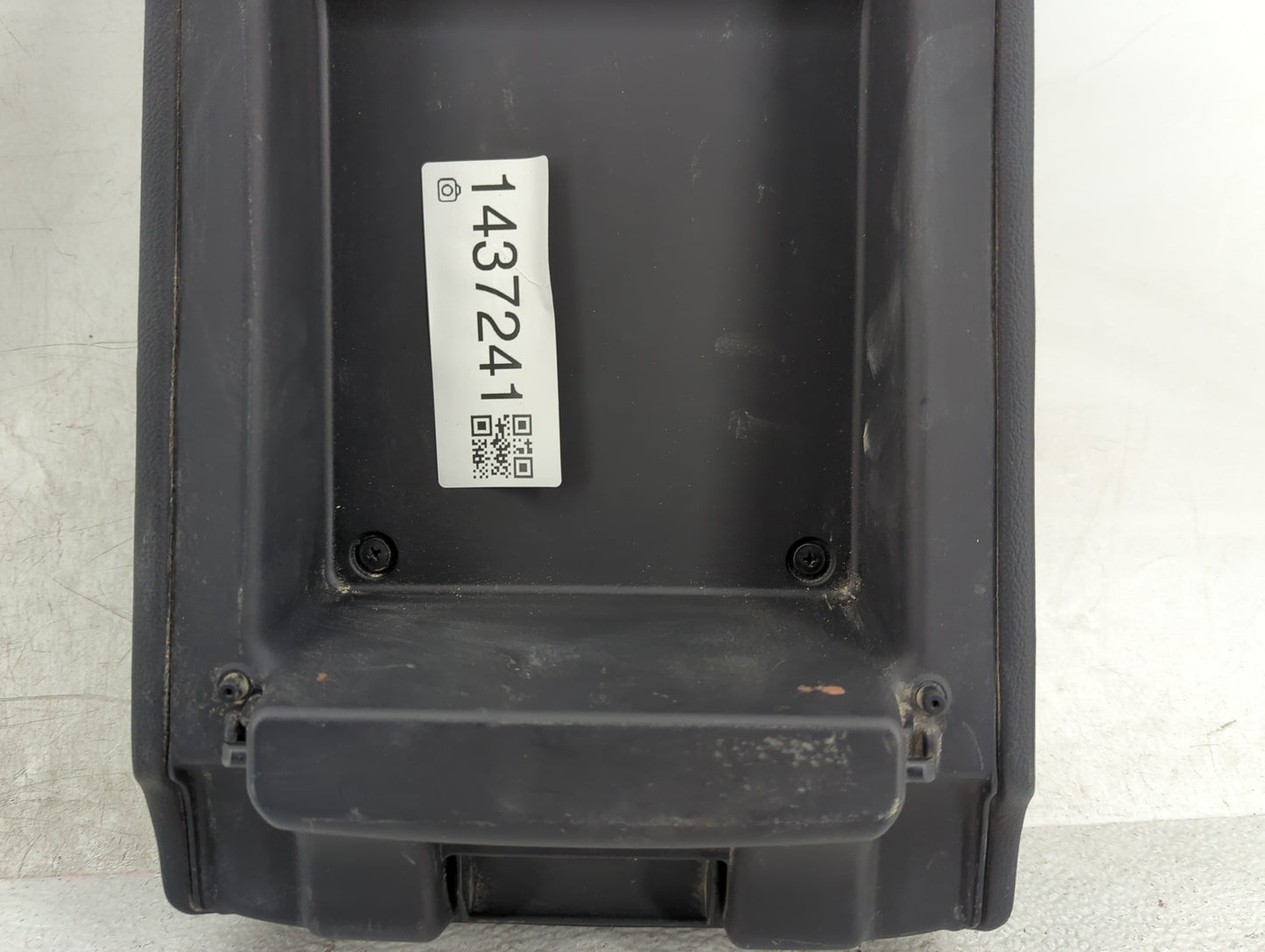 2019 Honda Accord Center Console Armrest Cover Lid Fits OEM Used Auto Parts - Oemusedautoparts1.com