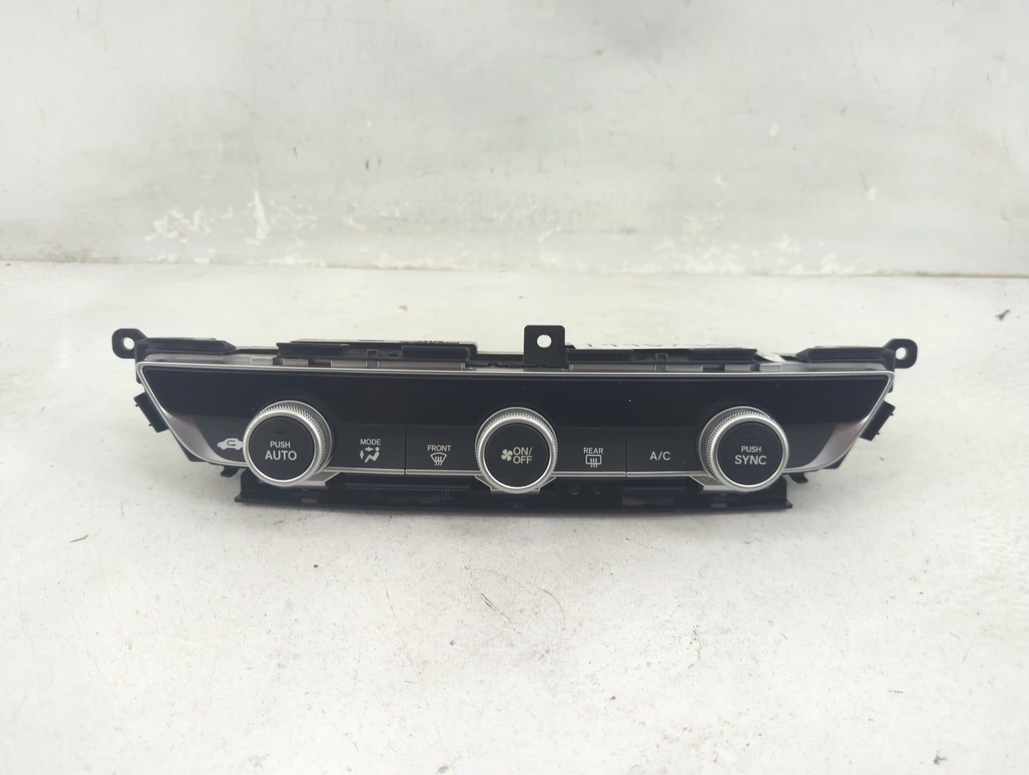 2018-2020 Honda Accord Climate Control Module Temperature AC/Heater Replacement P/N:79610TVAA016M1 Fits Fits 2018 2019 2020 