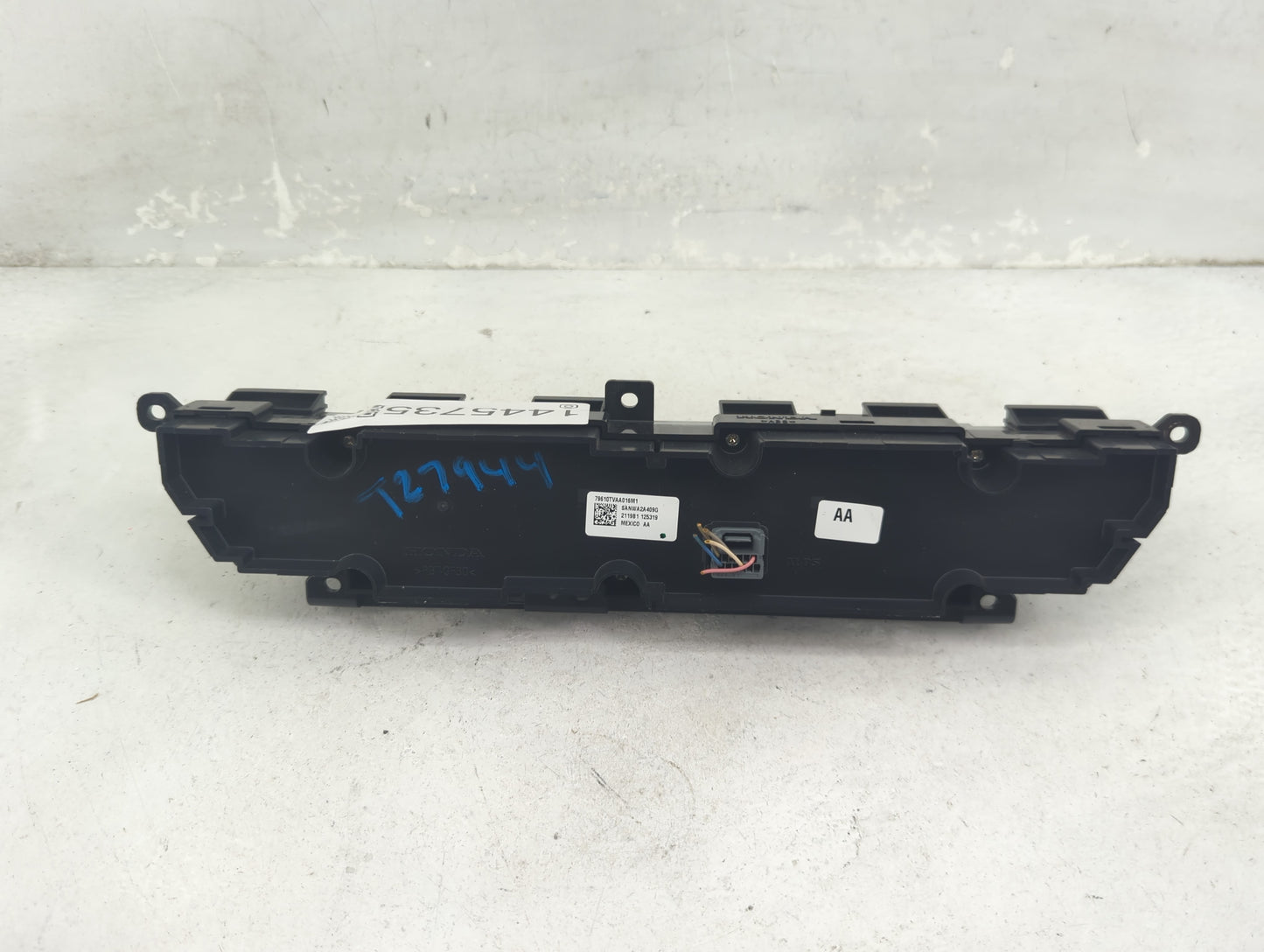 2018-2020 Honda Accord Climate Control Module Temperature AC/Heater Replacement P/N:79610TVAA016M1 Fits Fits 2018 2019 2020 