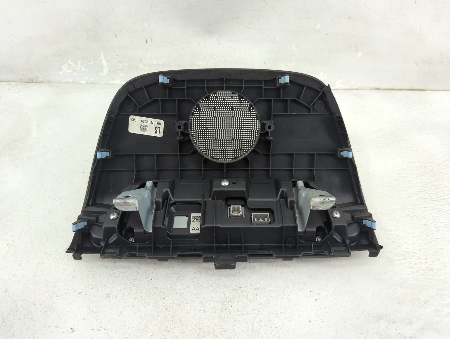 2018-2020 Honda Accord Radio AM FM Cd Player Receiver Replacement Fits Fits 2018 2019 2020 OEM Used Auto Parts - Oemusedauto