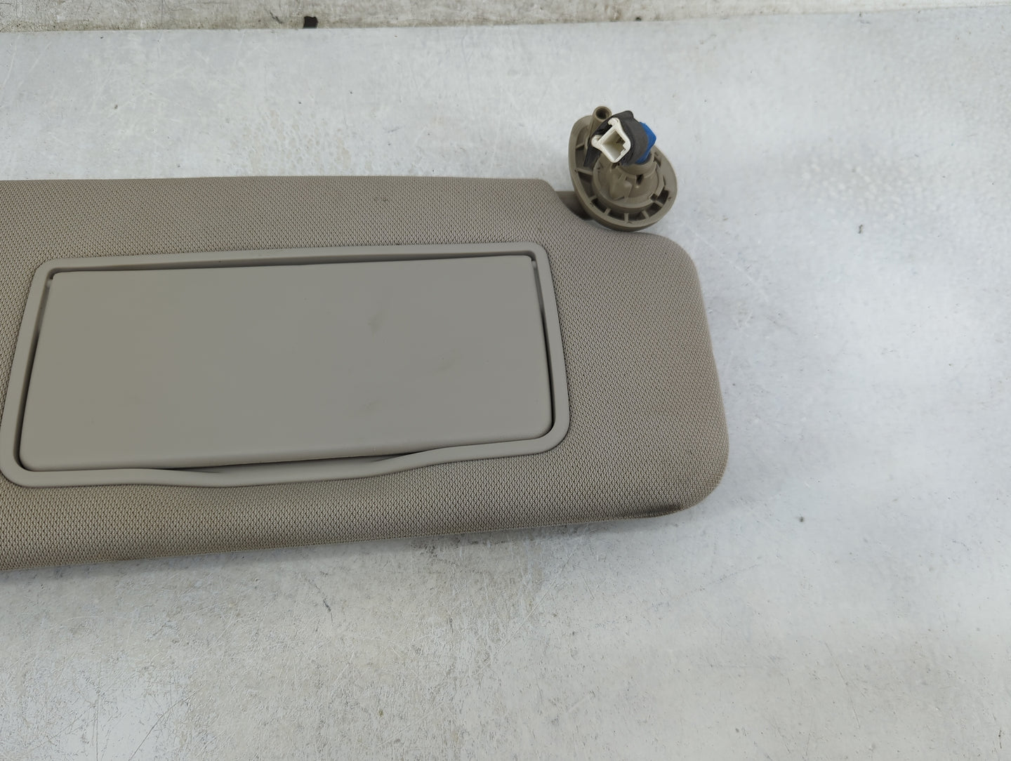 2018-2022 Honda Accord Sun Visor Shade Replacement Passenger Right Mirror Fits Fits 2018 2019 2020 2021 2022 OEM Used Auto P