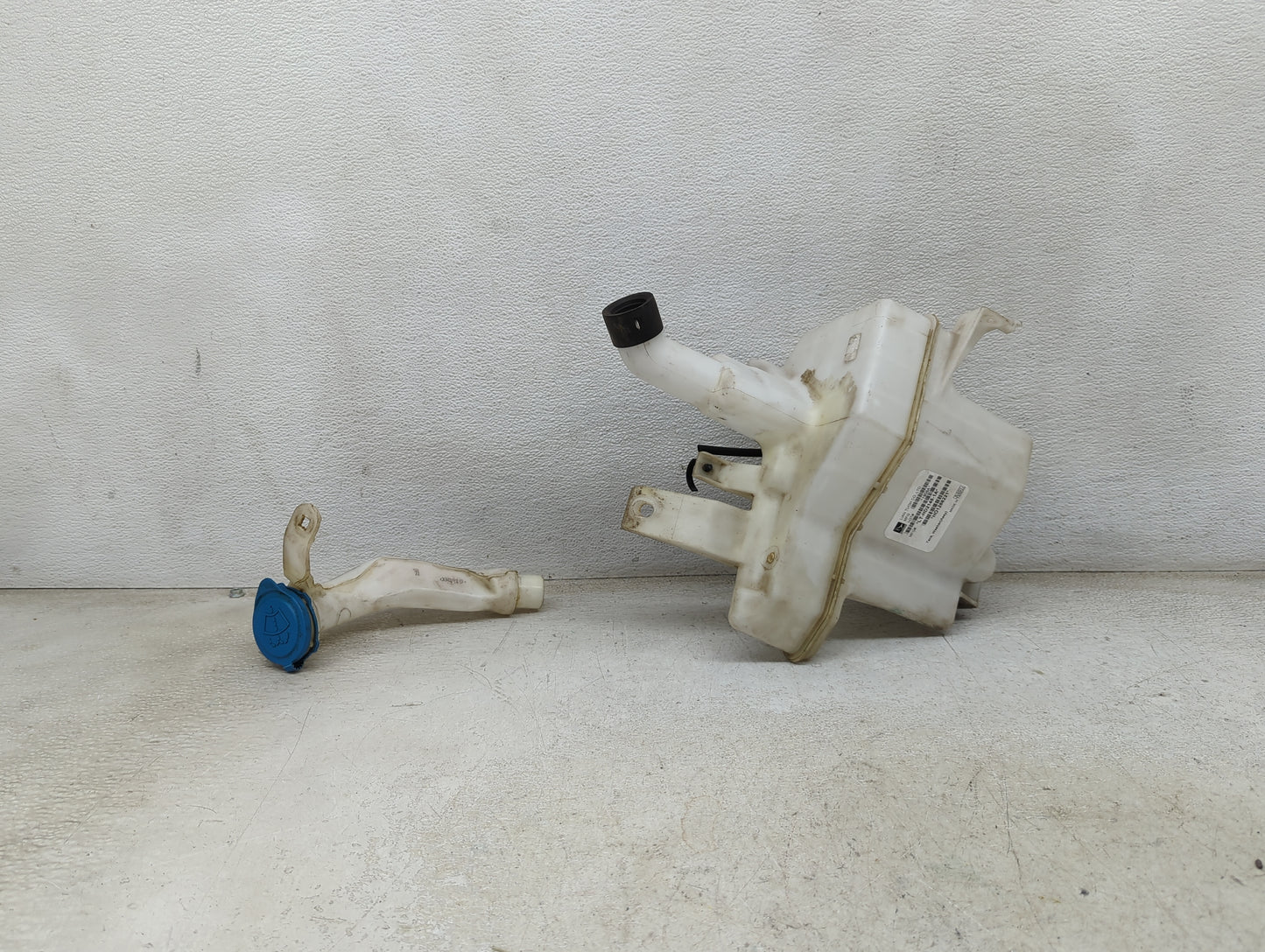 2018-2022 Honda Accord Windshield Washer Fluid Reservoir Bottle Oem 1474147 - Oemusedautoparts1.com