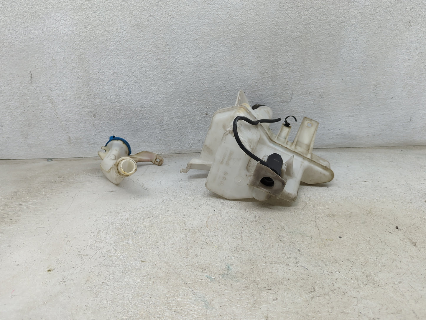 2018-2022 Honda Accord Windshield Washer Fluid Reservoir Bottle Oem 1474147 - Oemusedautoparts1.com