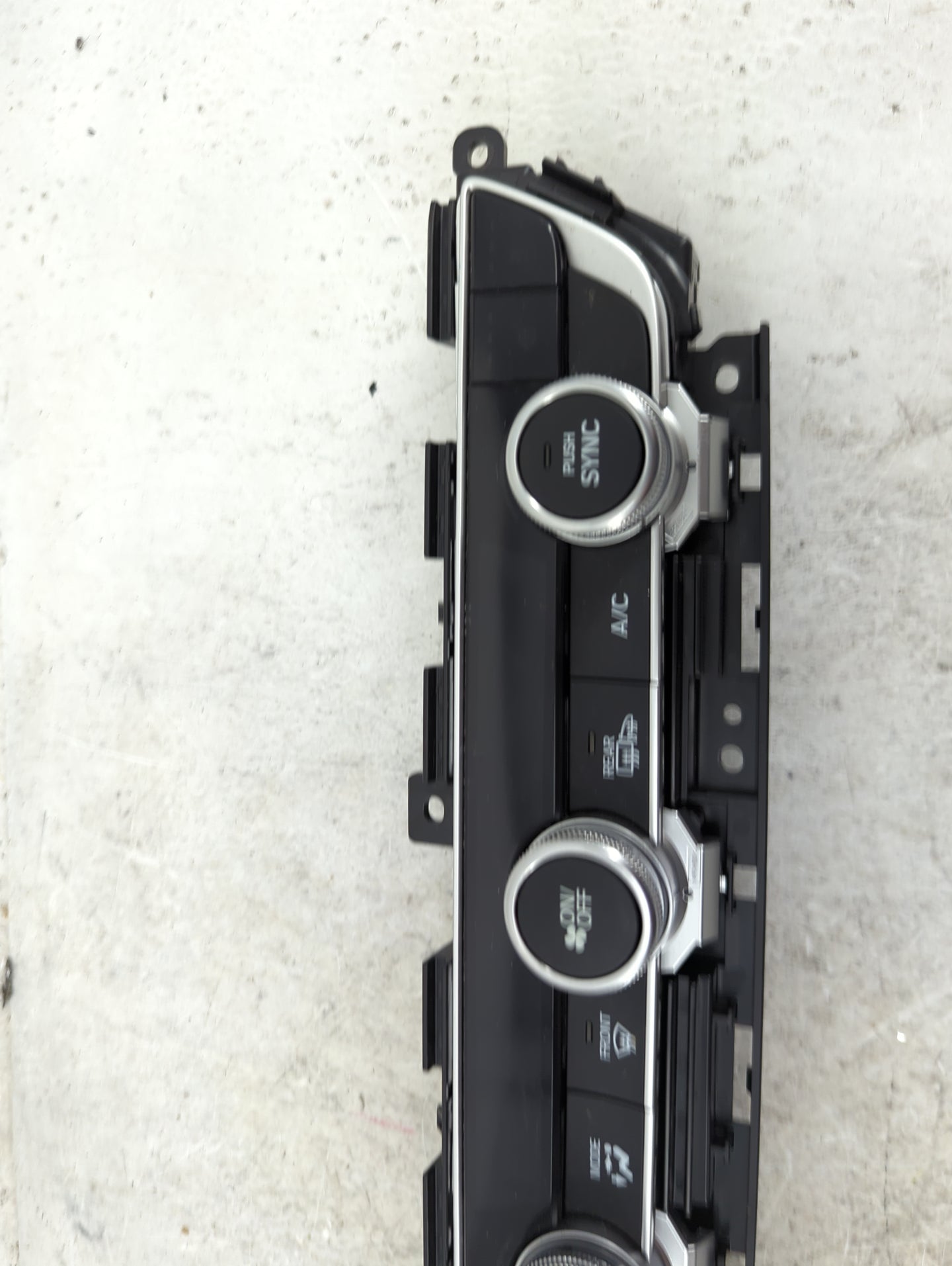 2018-2022 Honda Accord Climate Control Module Temperature AC/Heater Replacement P/N:79610TVAA516M1 SANWA2A415G Fits OEM Used