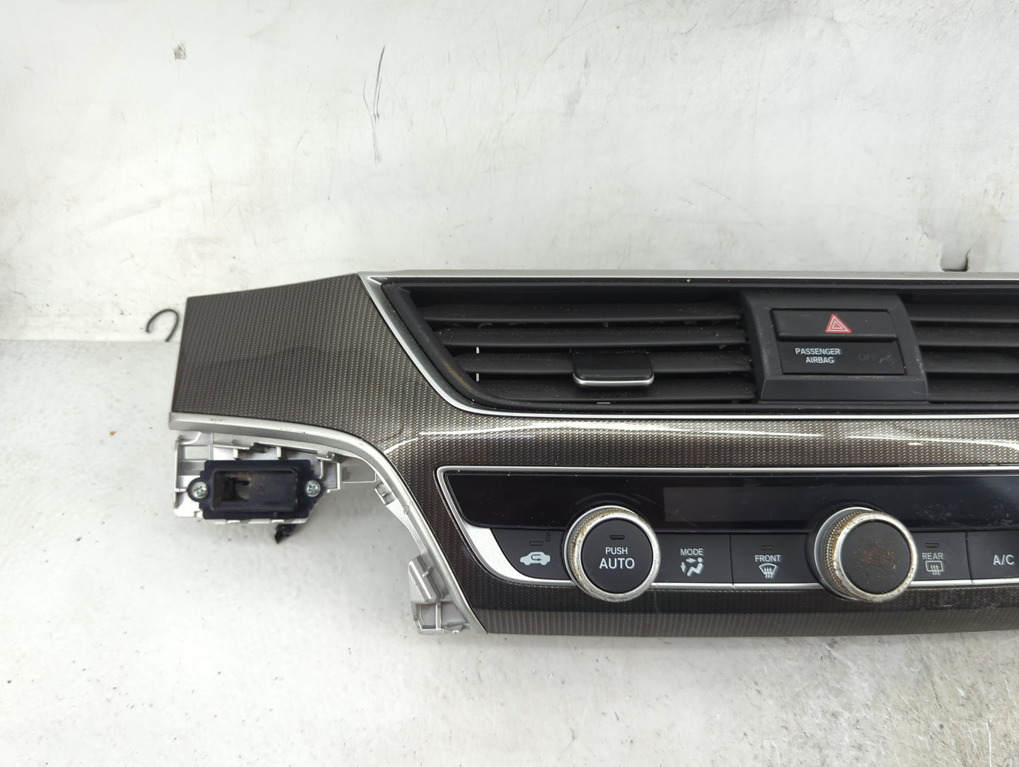2018-2022 Honda Accord Climate Control Module Temperature AC/Heater Replacement P/N:LA4JJ6D75990 Fits OEM Used Auto Parts - 