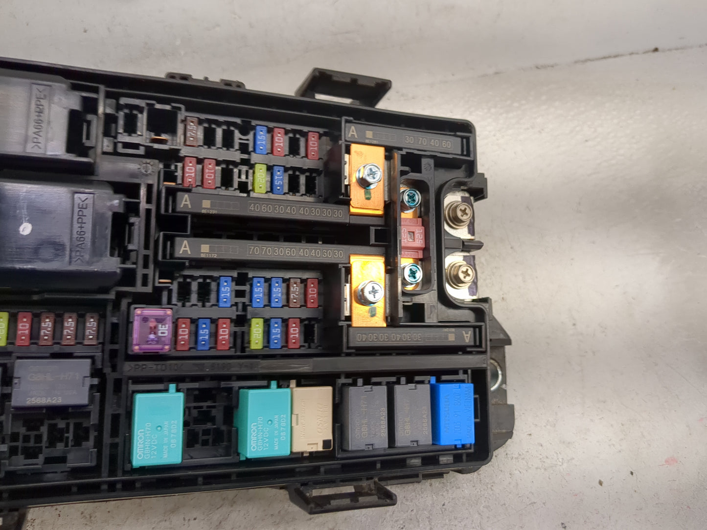 2018-2020 Honda Accord Fusebox Fuse Box Panel Relay Module P/N:38809-TVA-A110 38809-TVA-A010, 50-TVA-A110 Fits Fits 2018 201