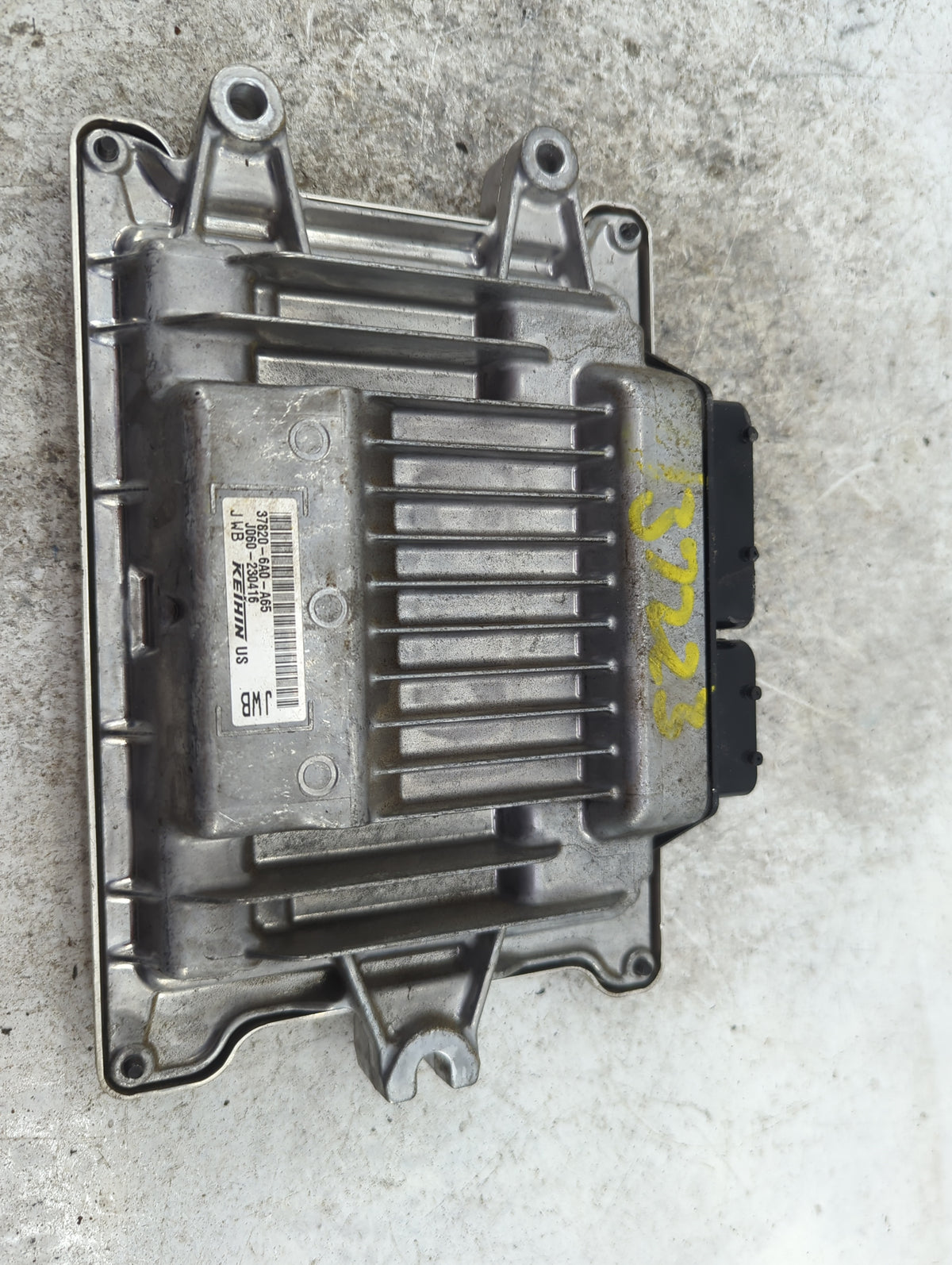 2018-2020 Honda Accord PCM Engine Control Computer ECU ECM PCU OEM P/N:37820-6A0-A65 Fits 2018 2019 2020 OEM Used Auto Parts