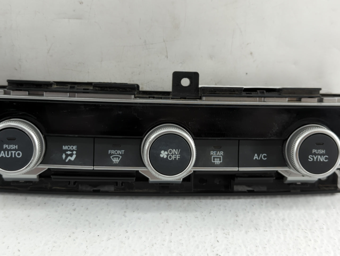 2018-2020 Honda Accord Climate Control Module Temperature AC/Heater Replacement P/N:79610TVAA316M1 79610TVAA210M1 Fits OEM U