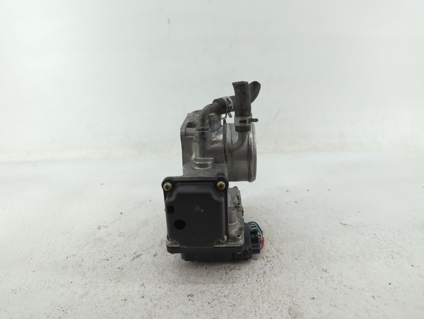 2018-2022 Honda Accord Throttle Body P/N:GMG9A Fits Fits 2016 2017 2018 2019 2020 2021 2022 OEM Used Auto Parts - Oemusedaut