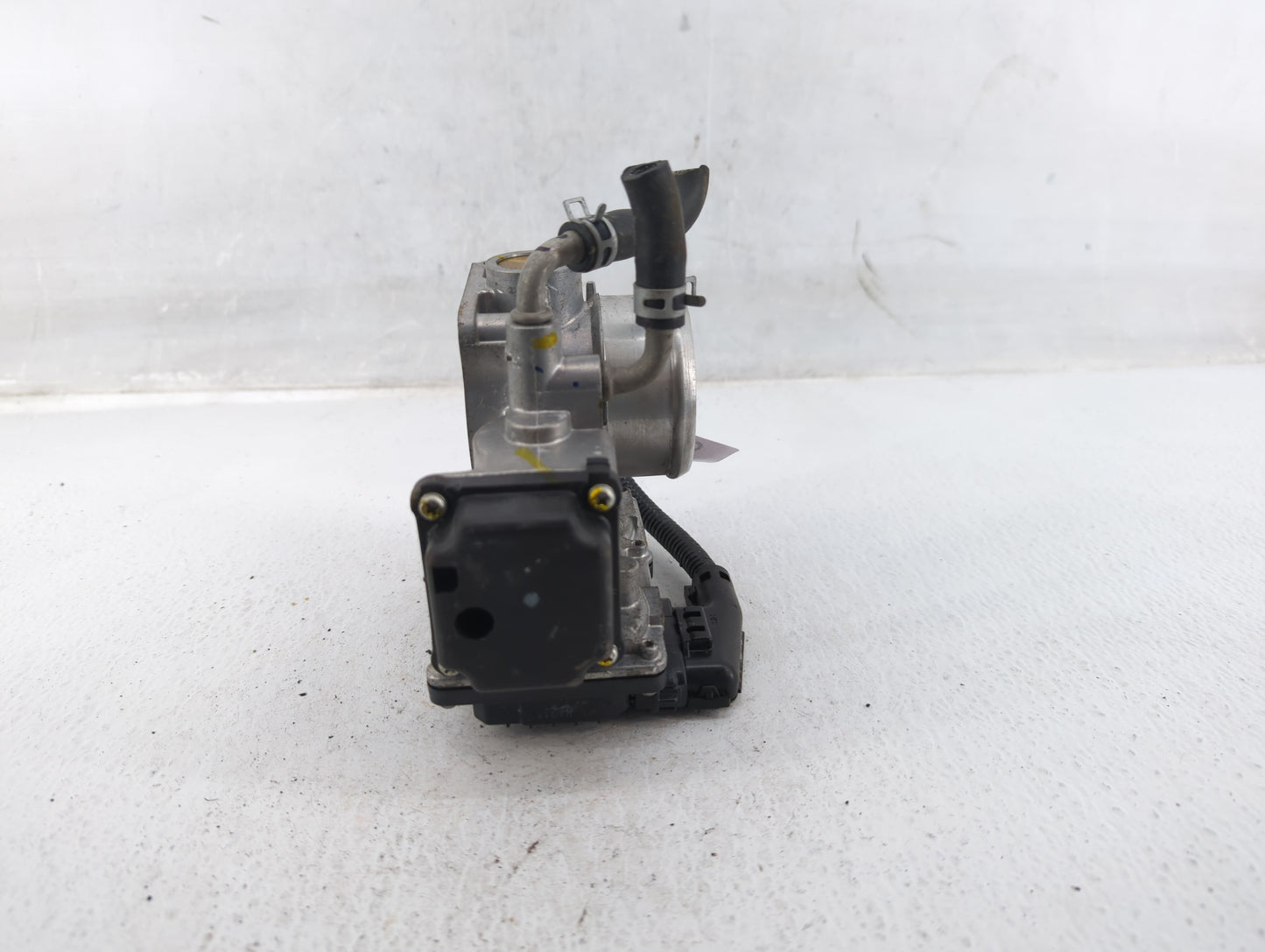 2018-2022 Honda Accord Throttle Body P/N:GMG9A M90108 Fits Fits 2016 2017 2018 2019 2020 2021 2022 OEM Used Auto Parts - Oem