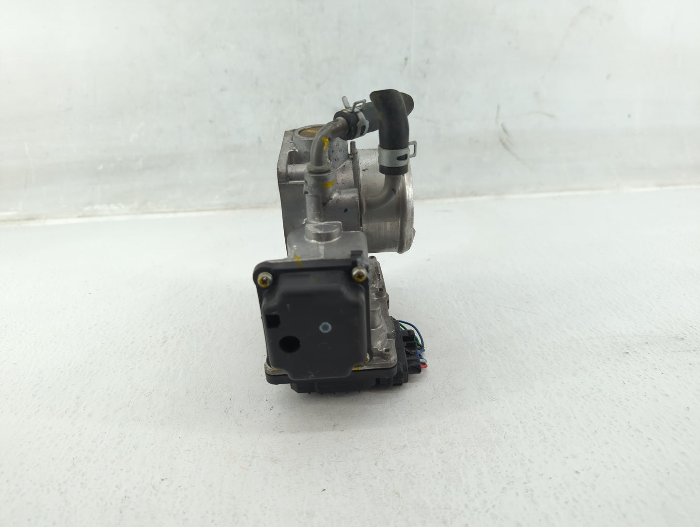 2018-2022 Honda Accord Throttle Body P/N:GMC9A M81218 M22856067103, M22859337727 Fits Fits 2016 2017 2018 2019 2020 2021 202