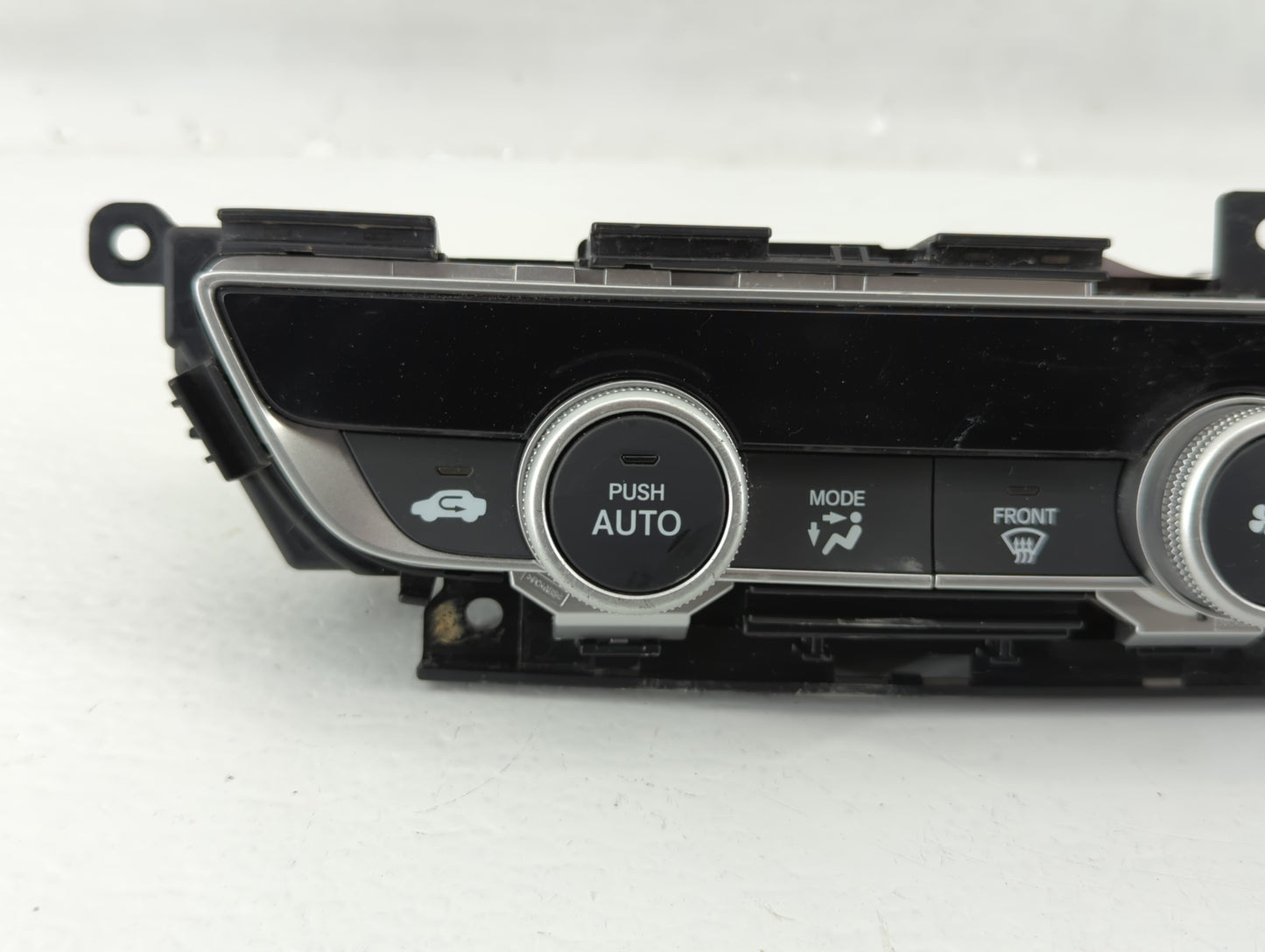 2018-2020 Honda Accord Climate Control Module Temperature AC/Heater Replacement P/N:79610TVAA016M1 Fits Fits 2018 2019 2020 