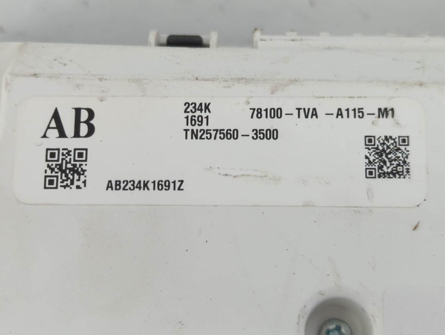 2018-2020 Honda Accord Instrument Cluster Speedometer Gauges P/N:TN257560-3500 78100-TVA-A115-M1 Fits Fits 2018 2019 2020 OE