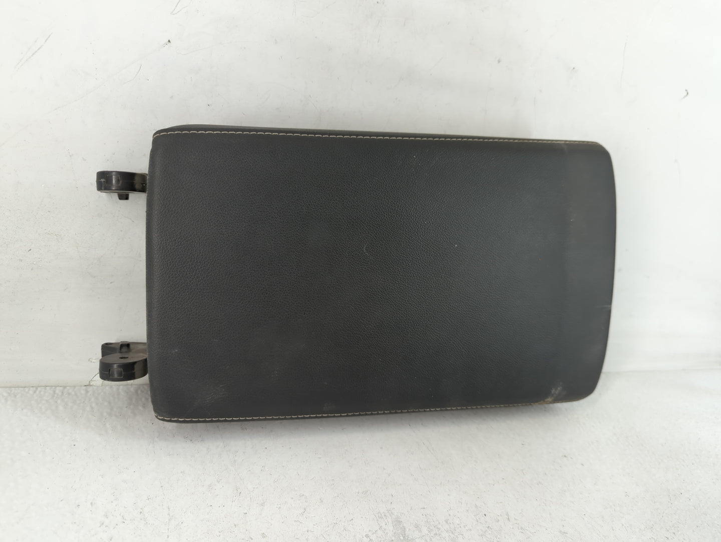 2019 Honda Accord Center Console Armrest Cover Lid Fits OEM Used Auto Parts - Oemusedautoparts1.com
