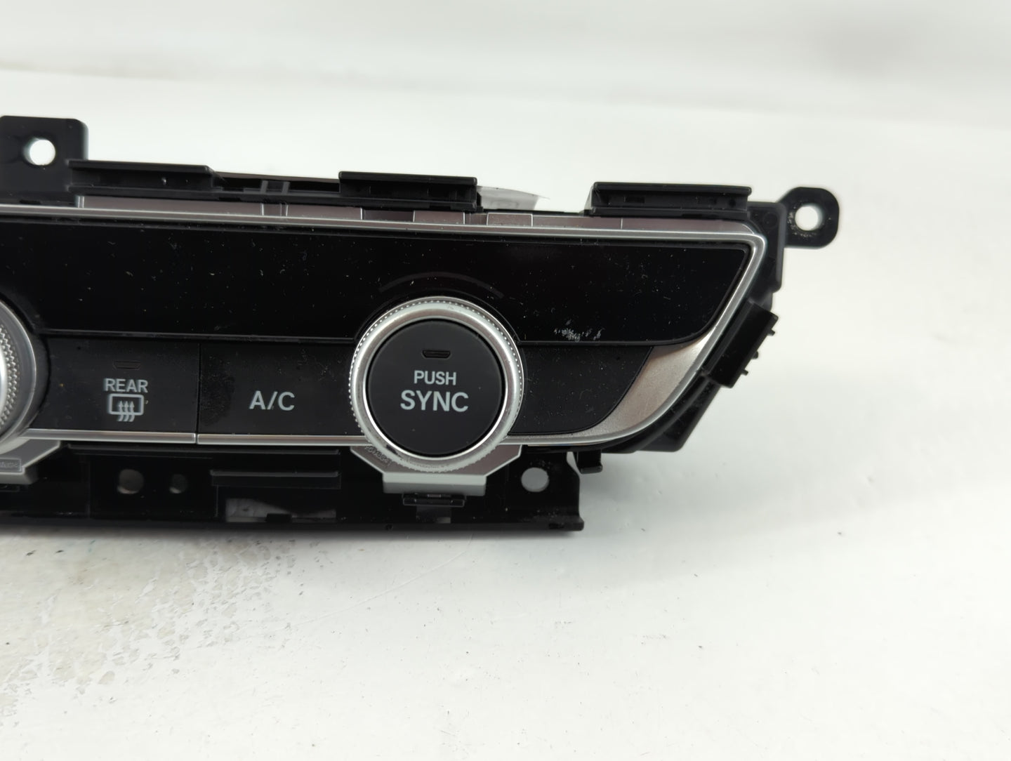 2018-2020 Honda Accord Climate Control Module Temperature AC/Heater Replacement P/N:79610TVAA016M1 0659B1 102736 Fits OEM Us