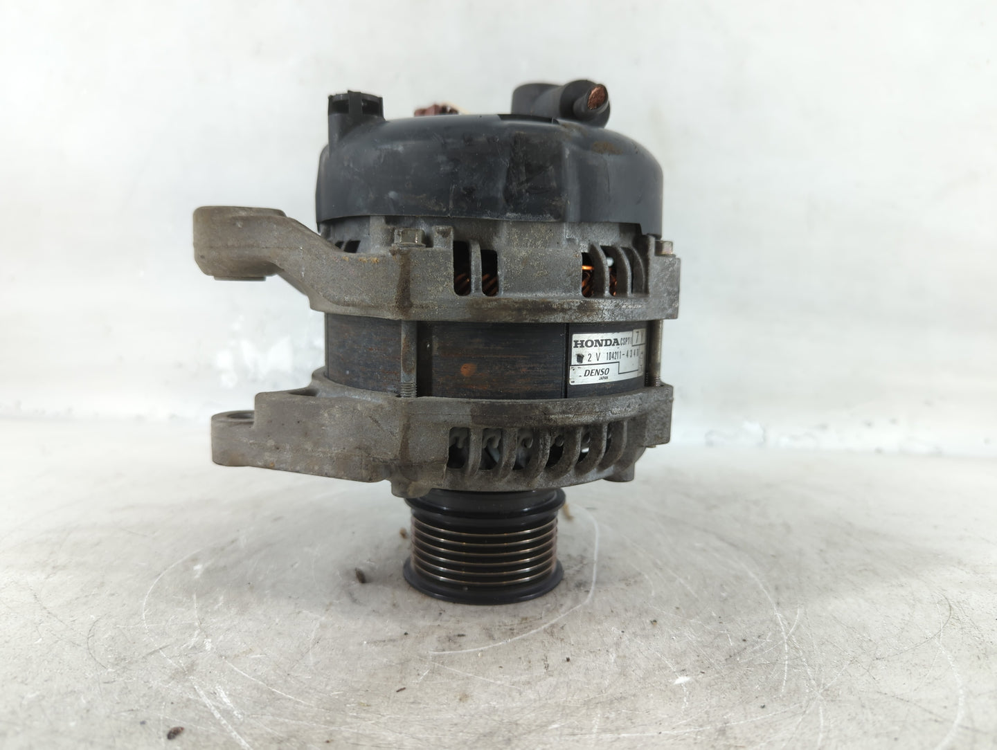 2018-2022 Honda Accord Alternator Replacement Generator Charging Assembly Engine OEM P/N:104211-4340 Fits OEM Used Auto Part