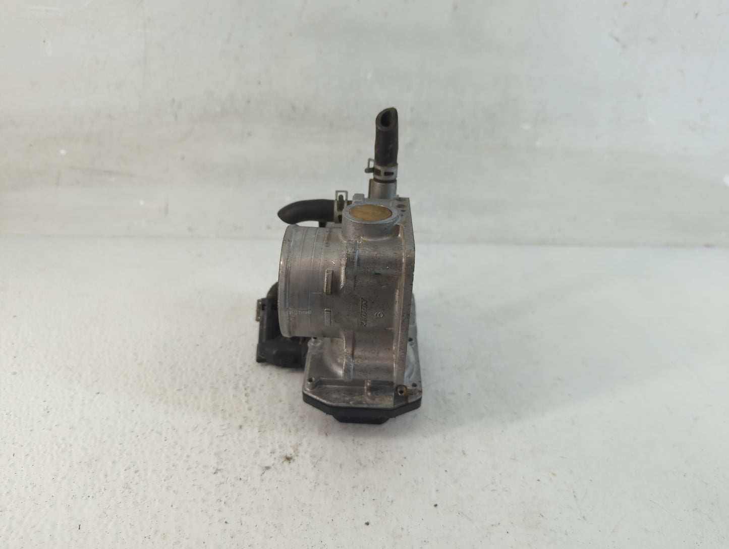 2016-2022 Honda Civic Throttle Body P/N:M1990716 GMH1A Fits Fits 2016 2017 2018 2019 2020 2021 2022 OEM Used Auto Parts - Oe