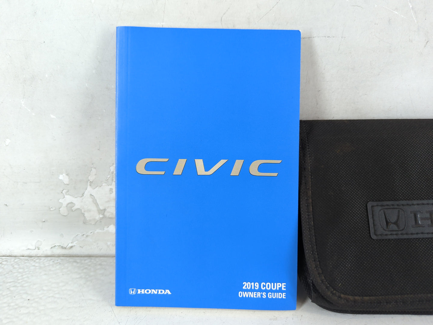 2019 Honda Civic Owners Manual Book Guide P/N:00X31-TBG-G300 OEM Used Auto Parts - Oemusedautoparts1.com