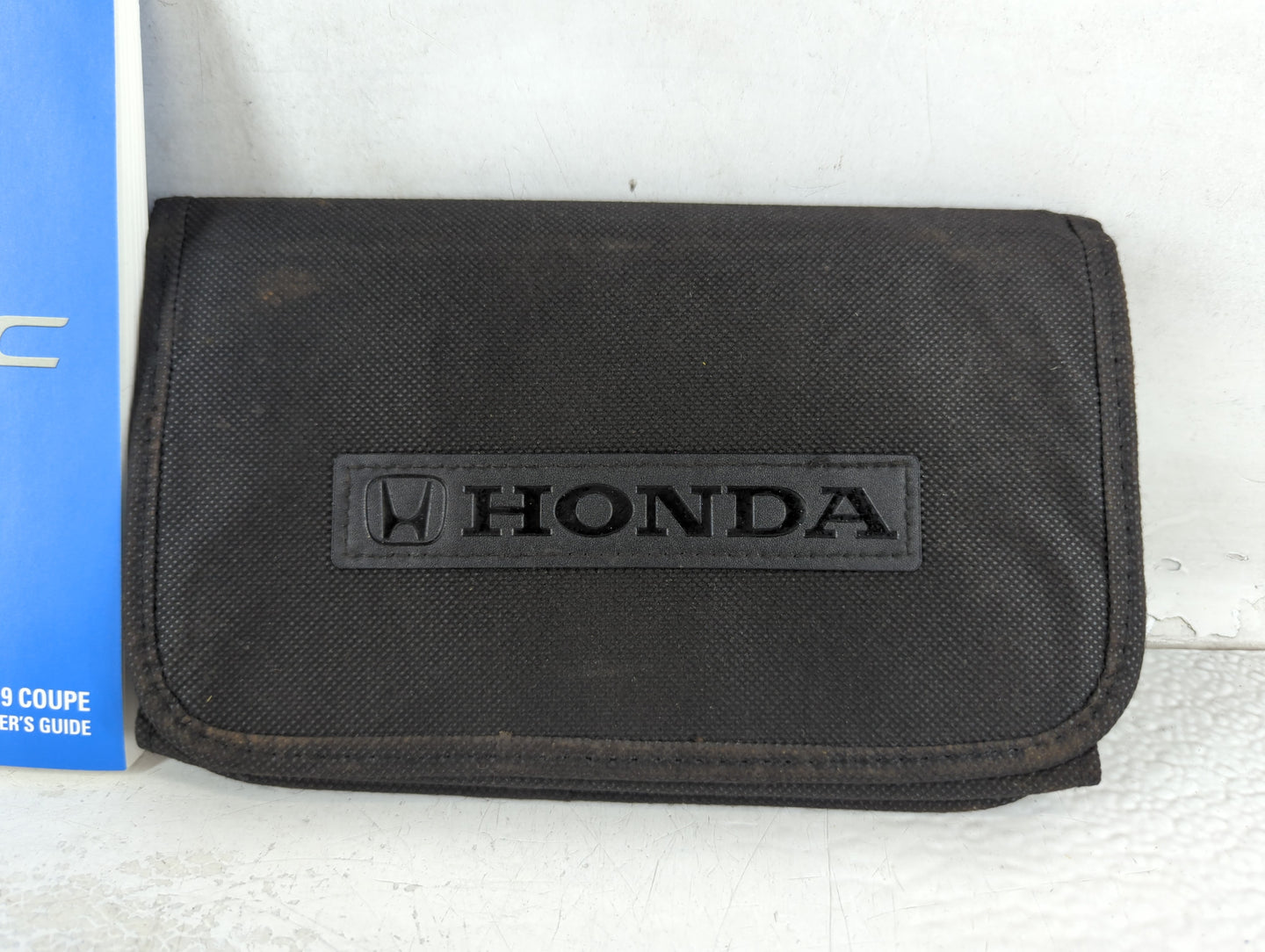 2019 Honda Civic Owners Manual Book Guide P/N:00X31-TBG-G300 OEM Used Auto Parts - Oemusedautoparts1.com