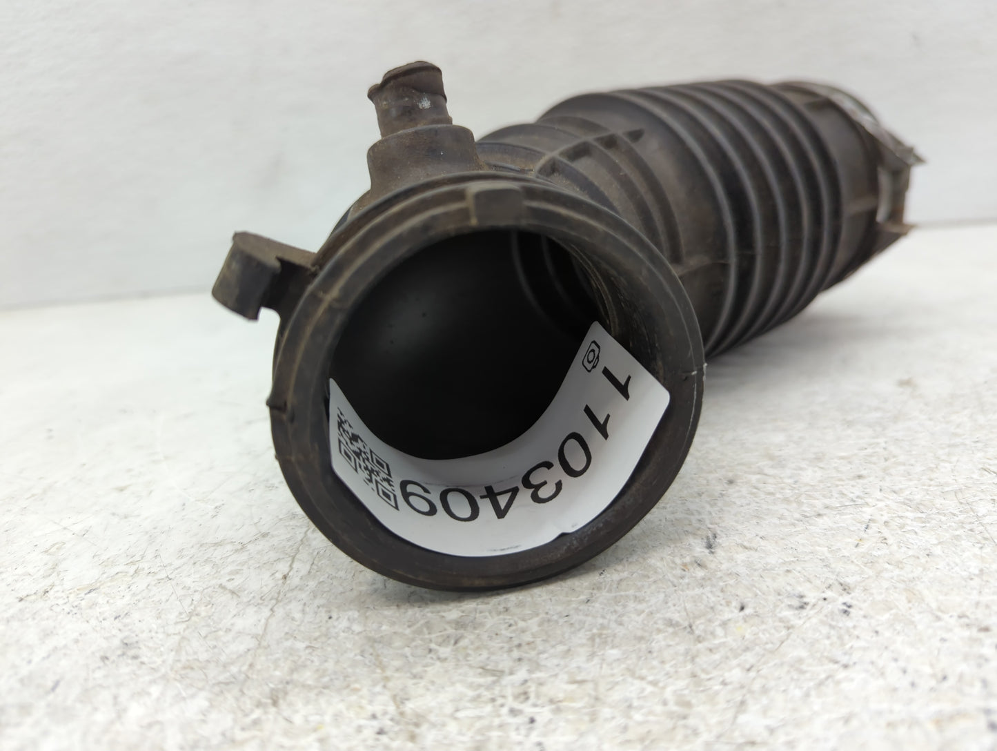 2019 Honda Civic Air Cleaner Intake Duct Hose Tube - Oemusedautoparts1.com