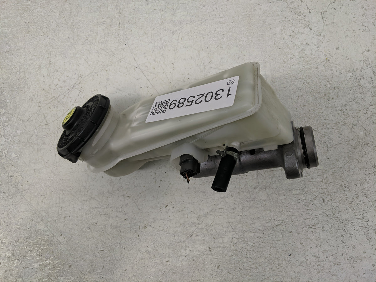 2016-2020 Honda Civic Brake Master Cylinder 1302589 - Oemusedautoparts1.com