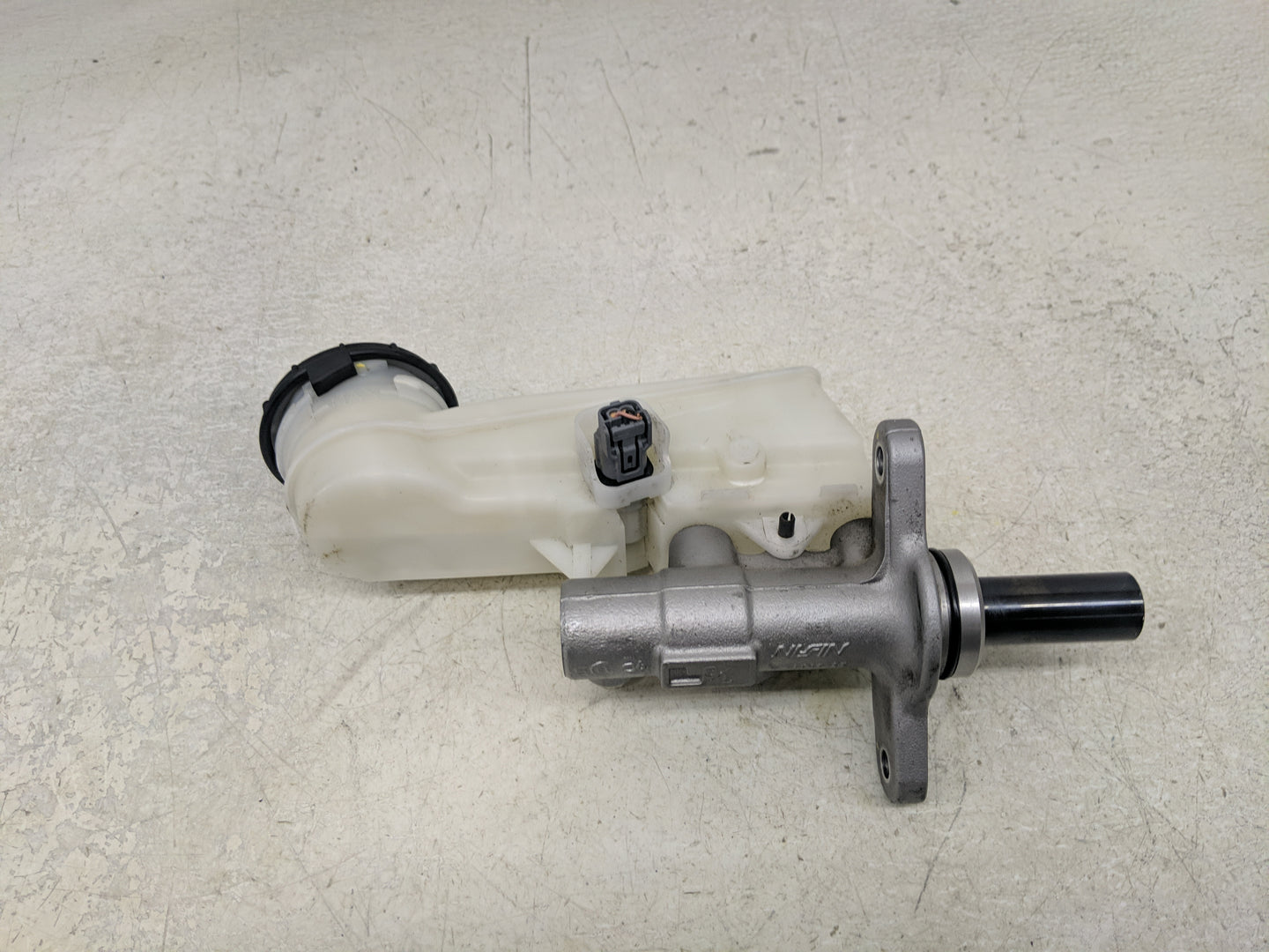 2017-2021 Honda Civic Brake Master Cylinder 1312048 - Oemusedautoparts1.com