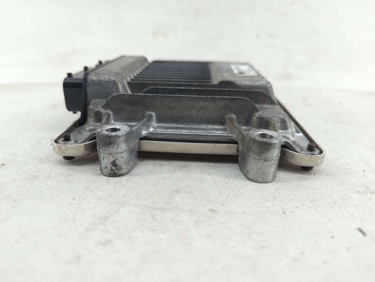 2019-2021 Honda Civic PCM Engine Control Computer ECU ECM PCU OEM P/N:37820-5BB-L52 Fits 2019 2020 2021 OEM Used Auto Parts 