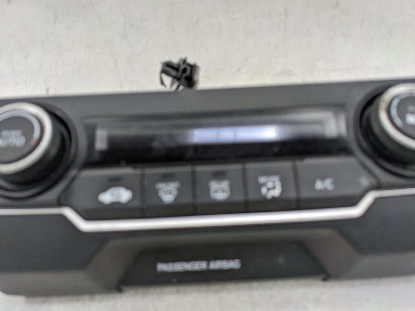 2016-2021 Honda Civic Climate Control Module Temperature AC/Heater Replacement P/N:79600TBAA121M1 Fits OEM Used Auto Parts -