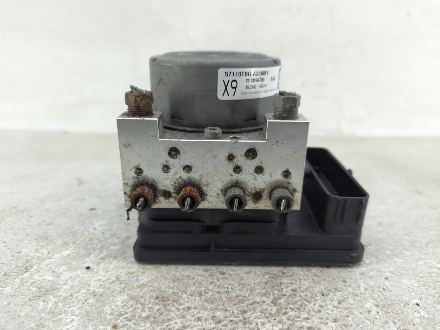 2019-2020 Honda Civic ABS Pump Control Module Replacement P/N:57110TBG A340M1 Fits Fits 2019 2020 OEM Used Auto Parts - Oemu