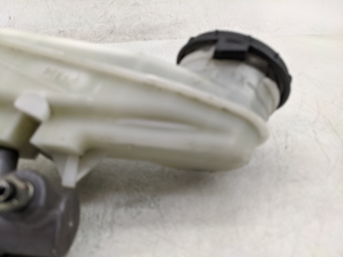 2016-2021 Honda Civic Brake Master Cylinder 1376808 - Oemusedautoparts1.com
