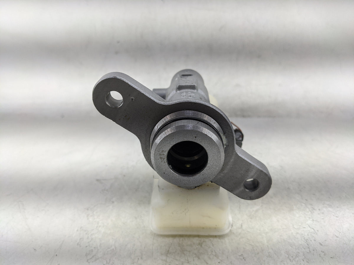 2016-2021 Honda Civic Brake Master Cylinder 1377107 - Oemusedautoparts1.com