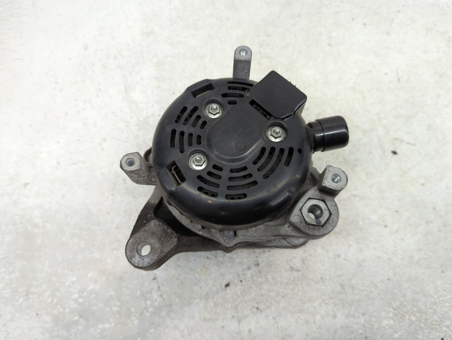 2016-2022 Honda Civic Alternator Replacement Generator Charging Assembly Engine OEM P/N:104211-3910 Fits OEM Used Auto Parts