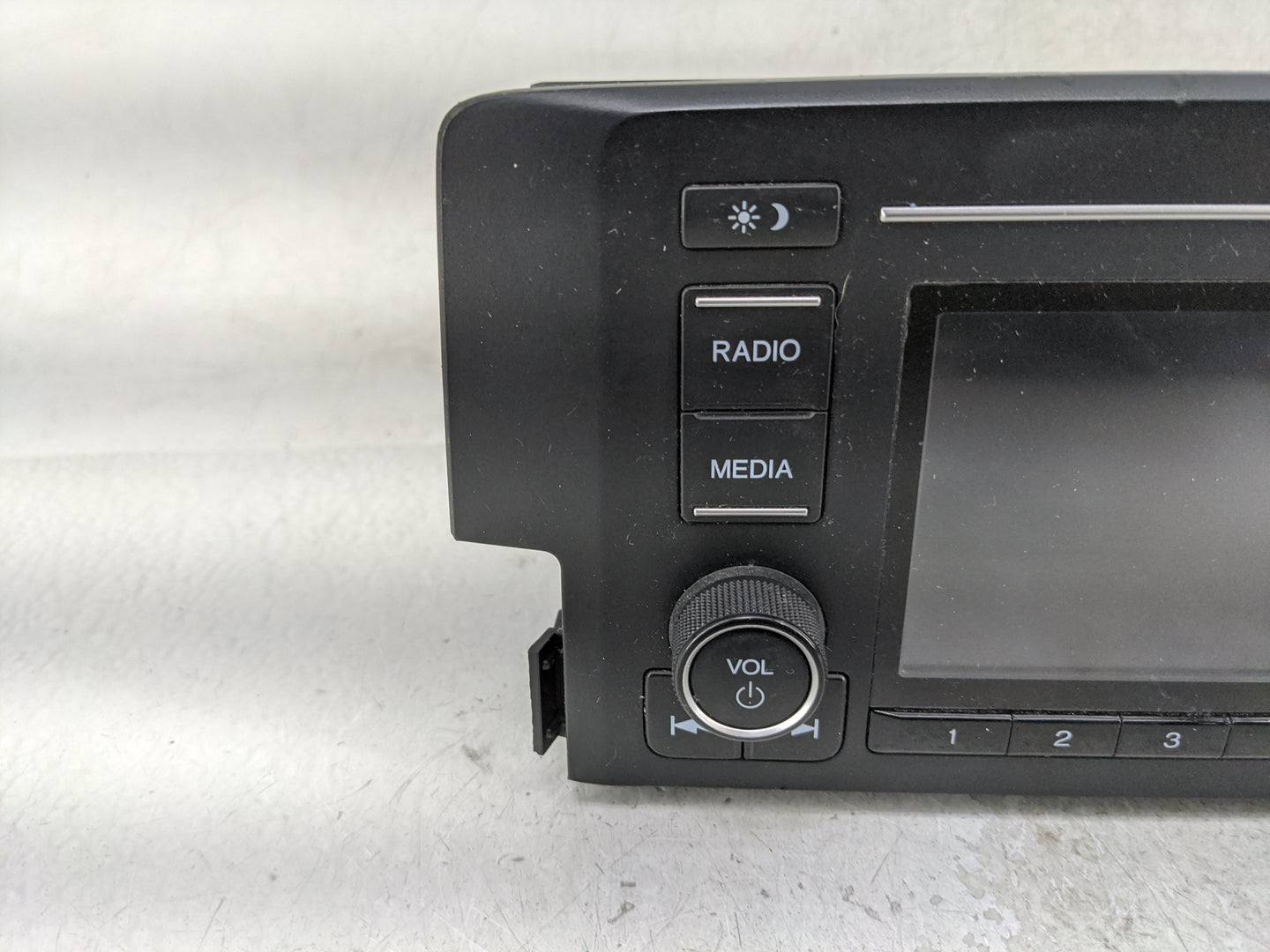 2019-2021 Honda Civic Radio AM FM Cd Player Receiver Replacement P/N:39100-TBA-A41 Fits Fits 2019 2020 2021 OEM Used Auto Pa