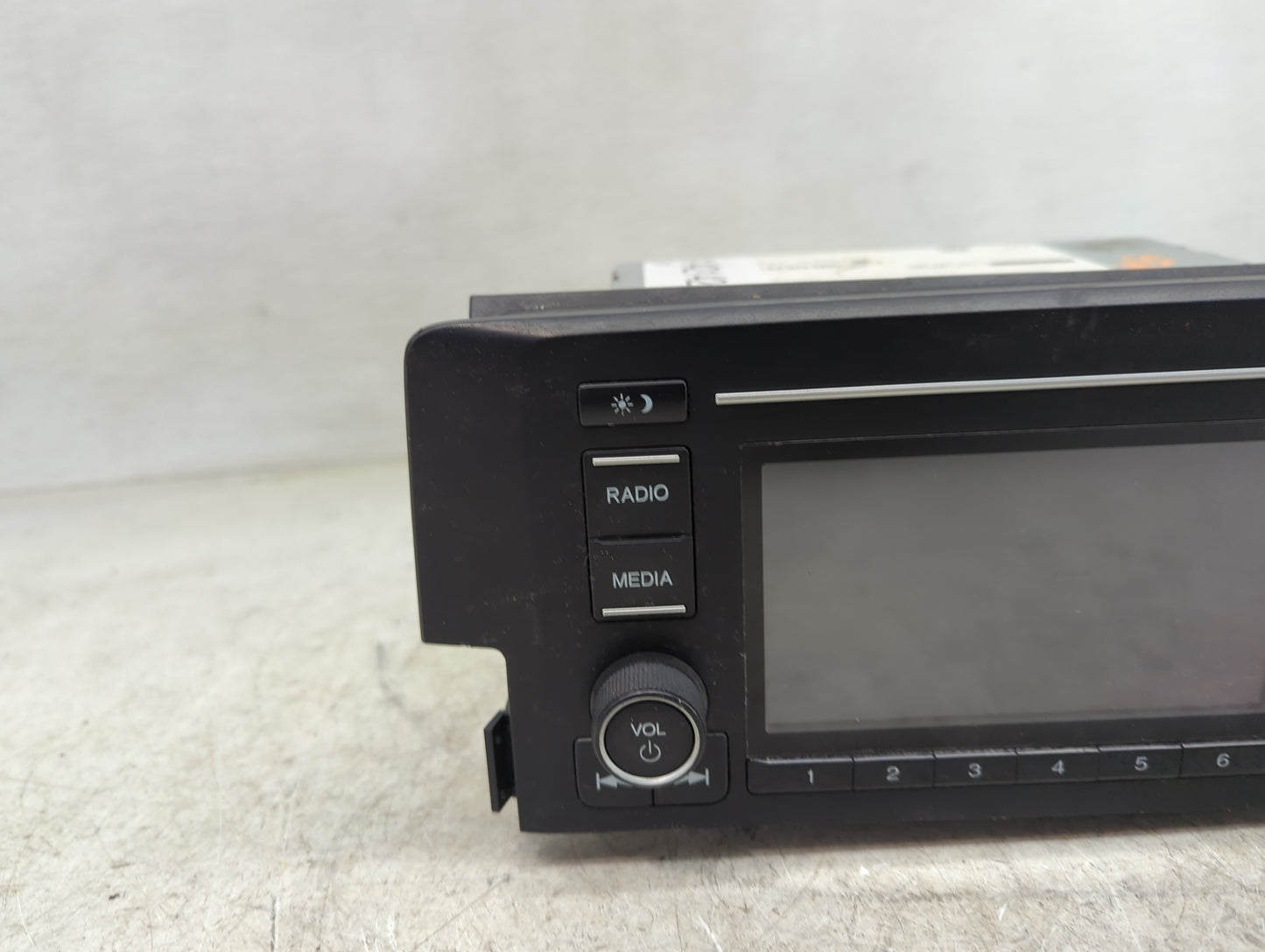 2019-2021 Honda Civic Radio AM FM Cd Player Receiver Replacement P/N:39100-TBA-A41 Fits Fits 2019 2020 2021 OEM Used Auto Pa