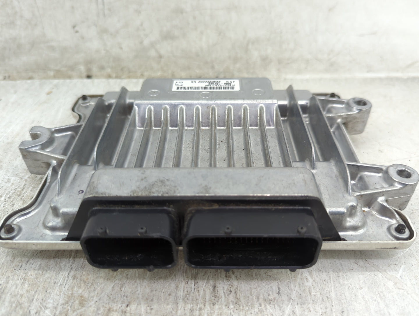 2019-2021 Honda Civic PCM Engine Control Computer ECU ECM PCU OEM P/N:37820-5AA-A94 J686-107328 Fits Fits 2019 2020 2021 OEM