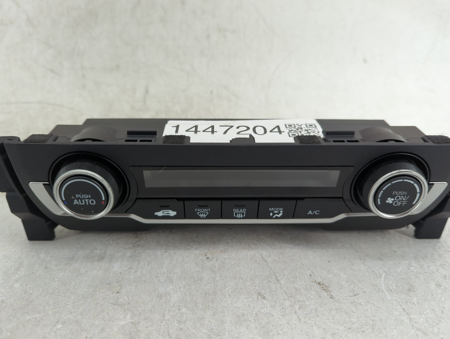 2016-2021 Honda Civic Climate Control Module Temperature AC/Heater Replacement P/N:79600TBAA121M1 SANWA2A614A Fits OEM Used 