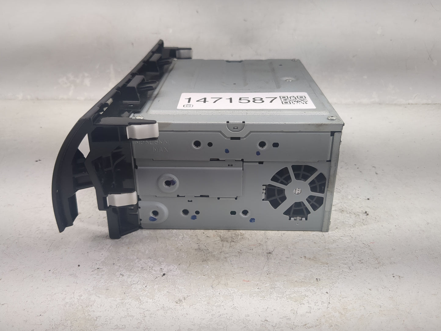 2019-2021 Honda Civic Radio AM FM Cd Player Receiver Replacement P/N:39101-TBF-AE1-M1 Fits Fits 2019 2021 OEM Used Auto Part