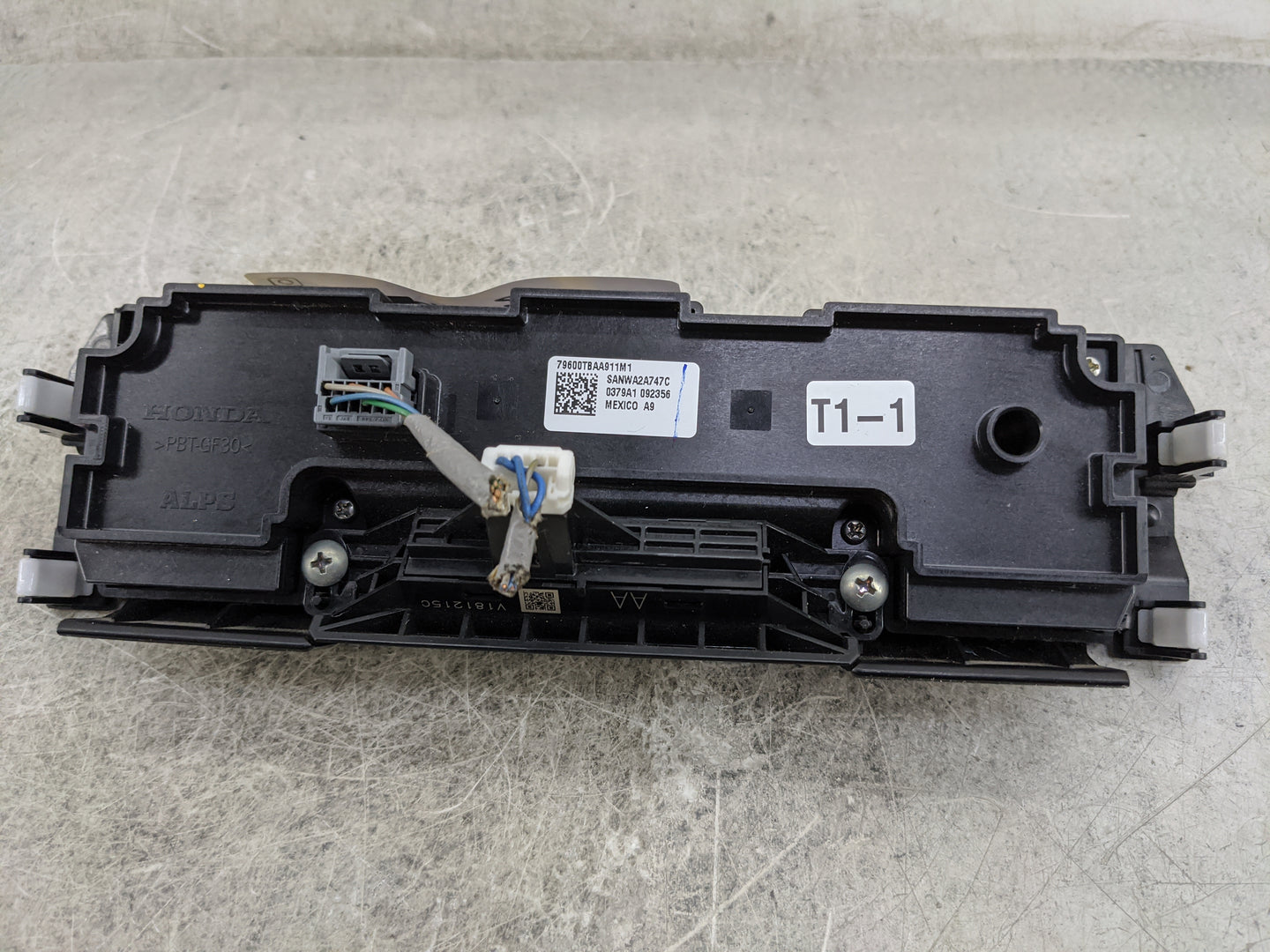 2019-2021 Honda Civic Climate Control Module Temperature AC/Heater Replacement P/N:79600TBAA911M1 SANWA2A747C Fits OEM Used 