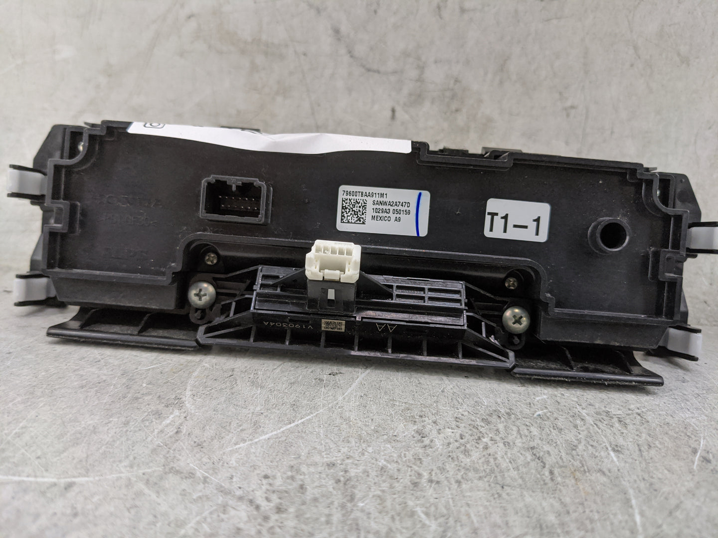 2019-2021 Honda Civic Climate Control Module Temperature AC/Heater Replacement P/N:79600TBAA911M1 SANWA2A747D Fits OEM Used 