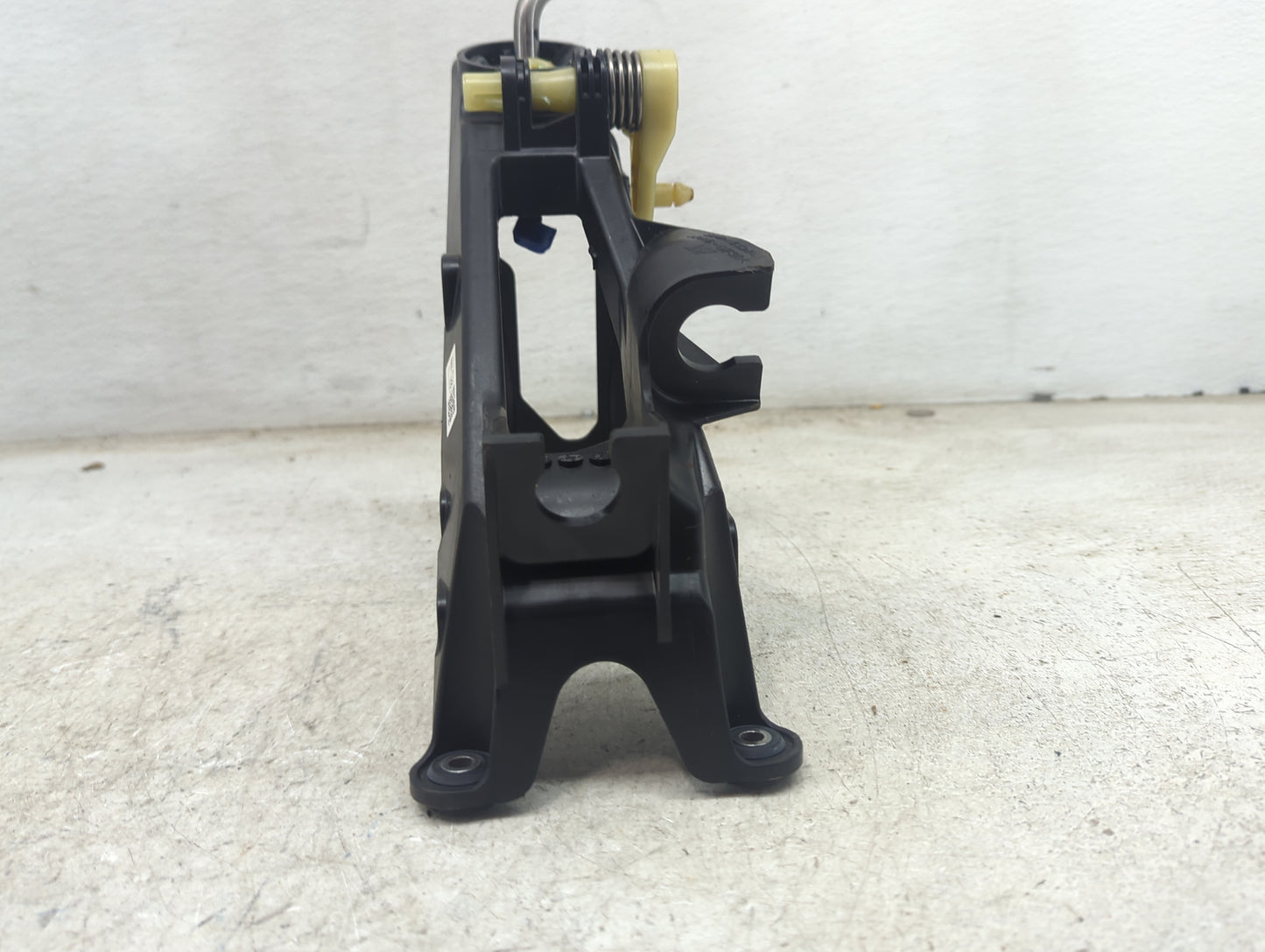 2019 Honda Civic Floor Console Assembly Shifter - Oemusedautoparts1.com