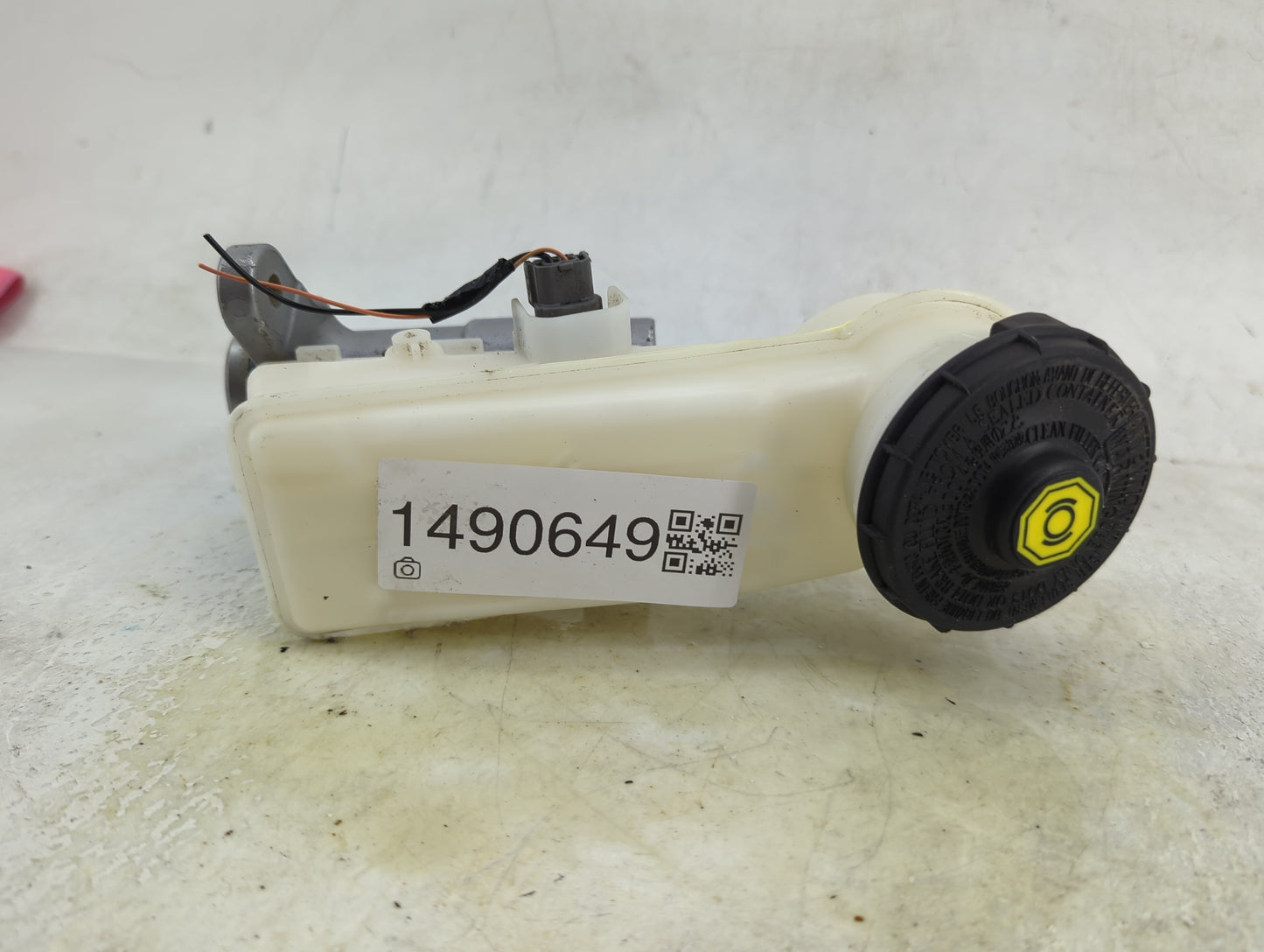 2016-2021 Honda Civic Brake Master Cylinder 1490649 - Oemusedautoparts1.com