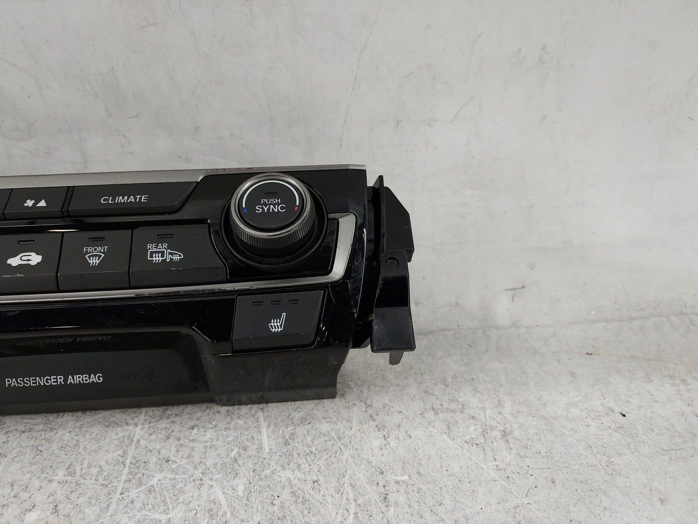 2019-2021 Honda Civic Climate Control Module Temperature AC/Heater Replacement P/N:79600TBAA911M1 SANWA2A723E Fits OEM Used 
