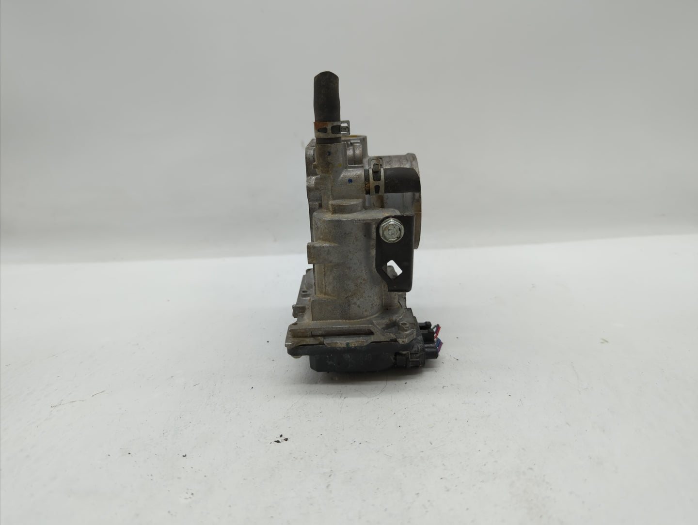 2016-2019 Honda Civic Throttle Body P/N:GMH1A Fits Fits 2016 2017 2018 2019 OEM Used Auto Parts - Oemusedautoparts1.com
