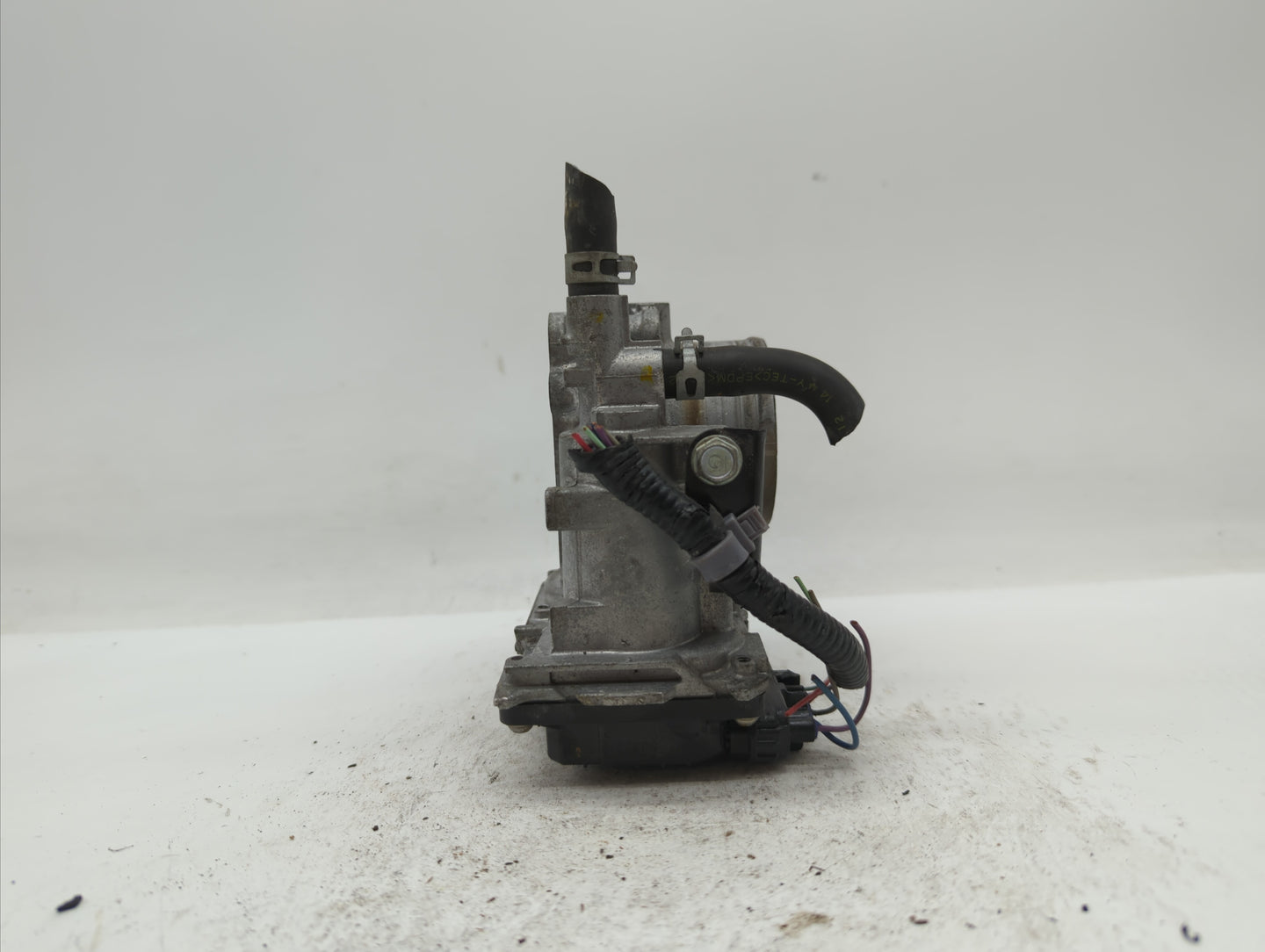 2016-2019 Honda Civic Throttle Body P/N:GMH1A Fits Fits 2016 2017 2018 2019 OEM Used Auto Parts - Oemusedautoparts1.com