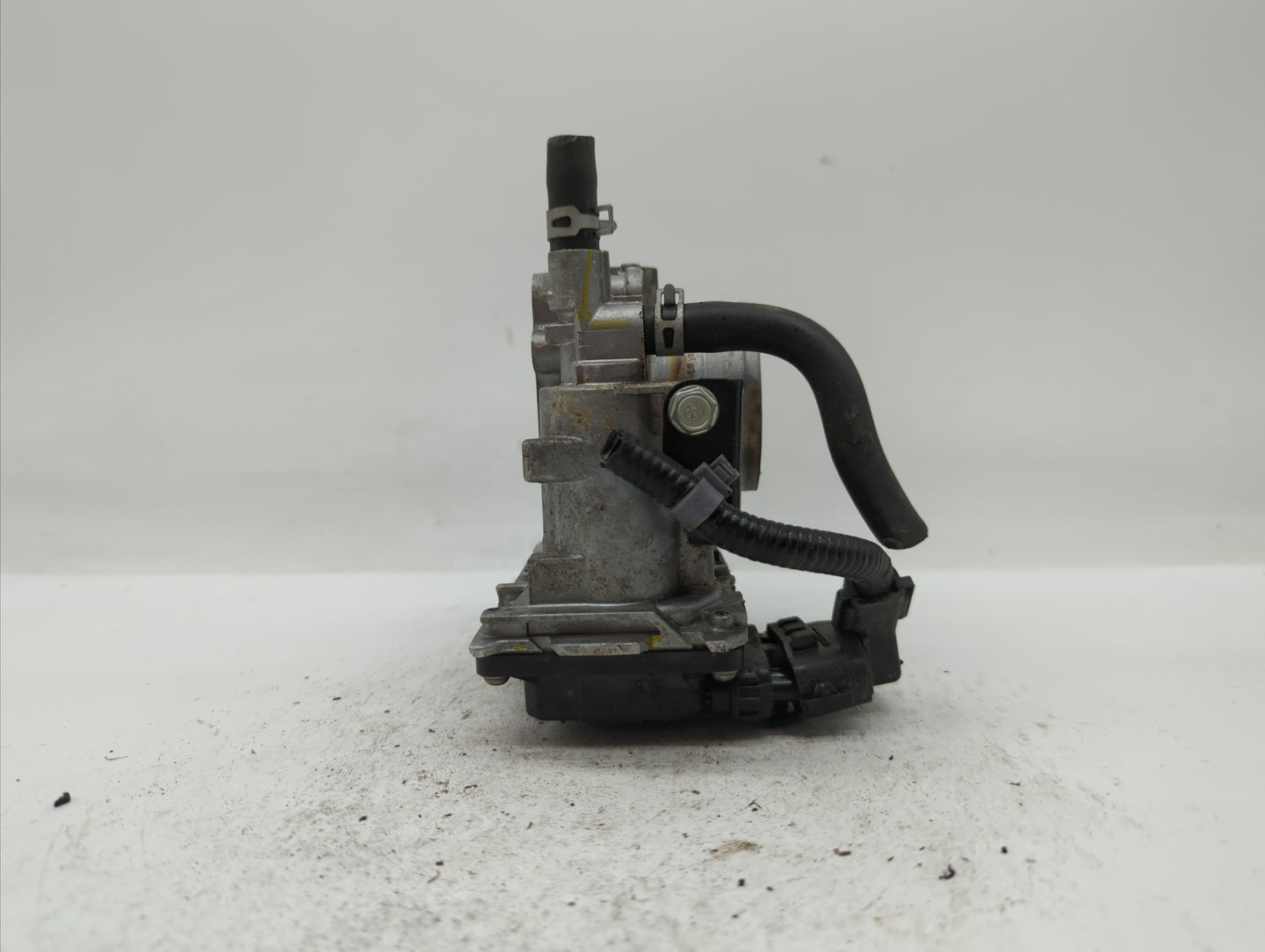 2016-2019 Honda Civic Throttle Body P/N:GMH1A Fits Fits 2016 2017 2018 2019 OEM Used Auto Parts - Oemusedautoparts1.com