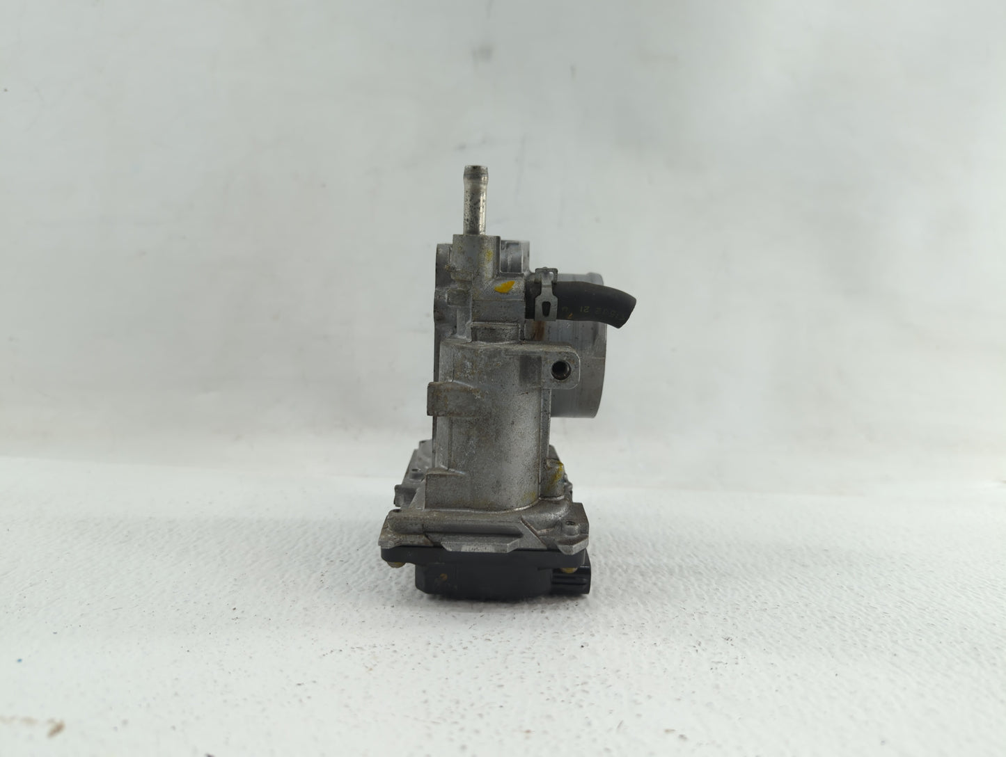 2016-2019 Honda Civic Throttle Body P/N:GMH1A Fits Fits 2016 2017 2018 2019 OEM Used Auto Parts - Oemusedautoparts1.com