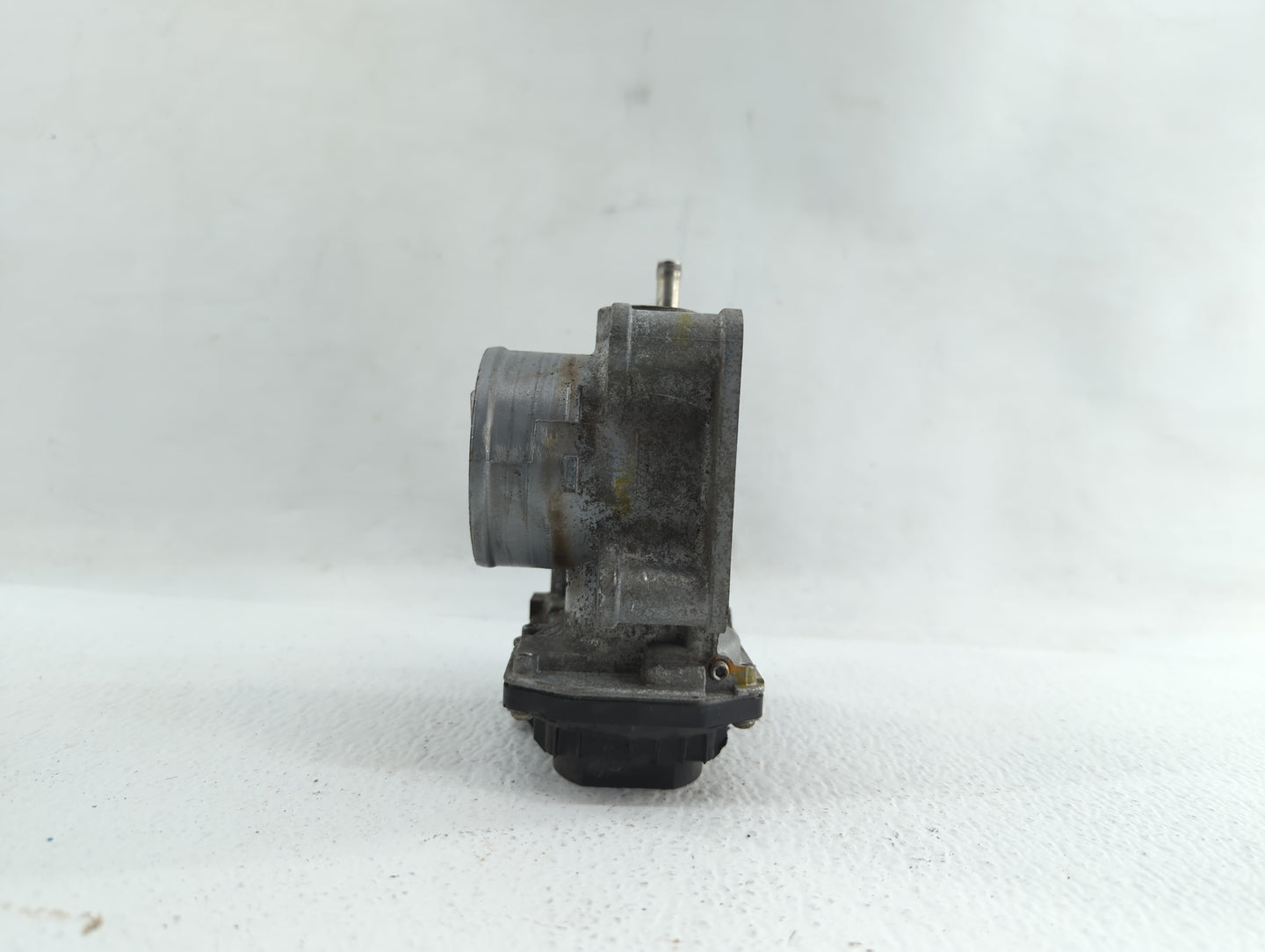 2016-2019 Honda Civic Throttle Body P/N:GMH1A Fits Fits 2016 2017 2018 2019 OEM Used Auto Parts - Oemusedautoparts1.com