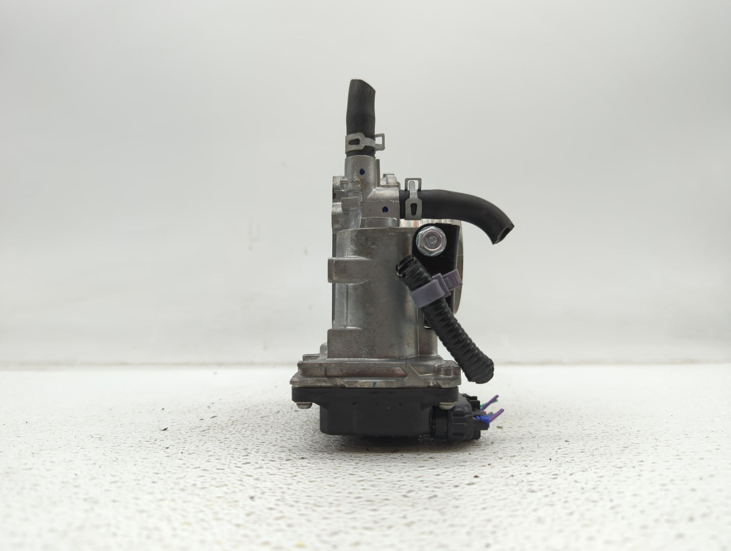 2016-2019 Honda Civic Throttle Body P/N:GMH1A Fits Fits 2016 2017 2018 2019 OEM Used Auto Parts - Oemusedautoparts1.com