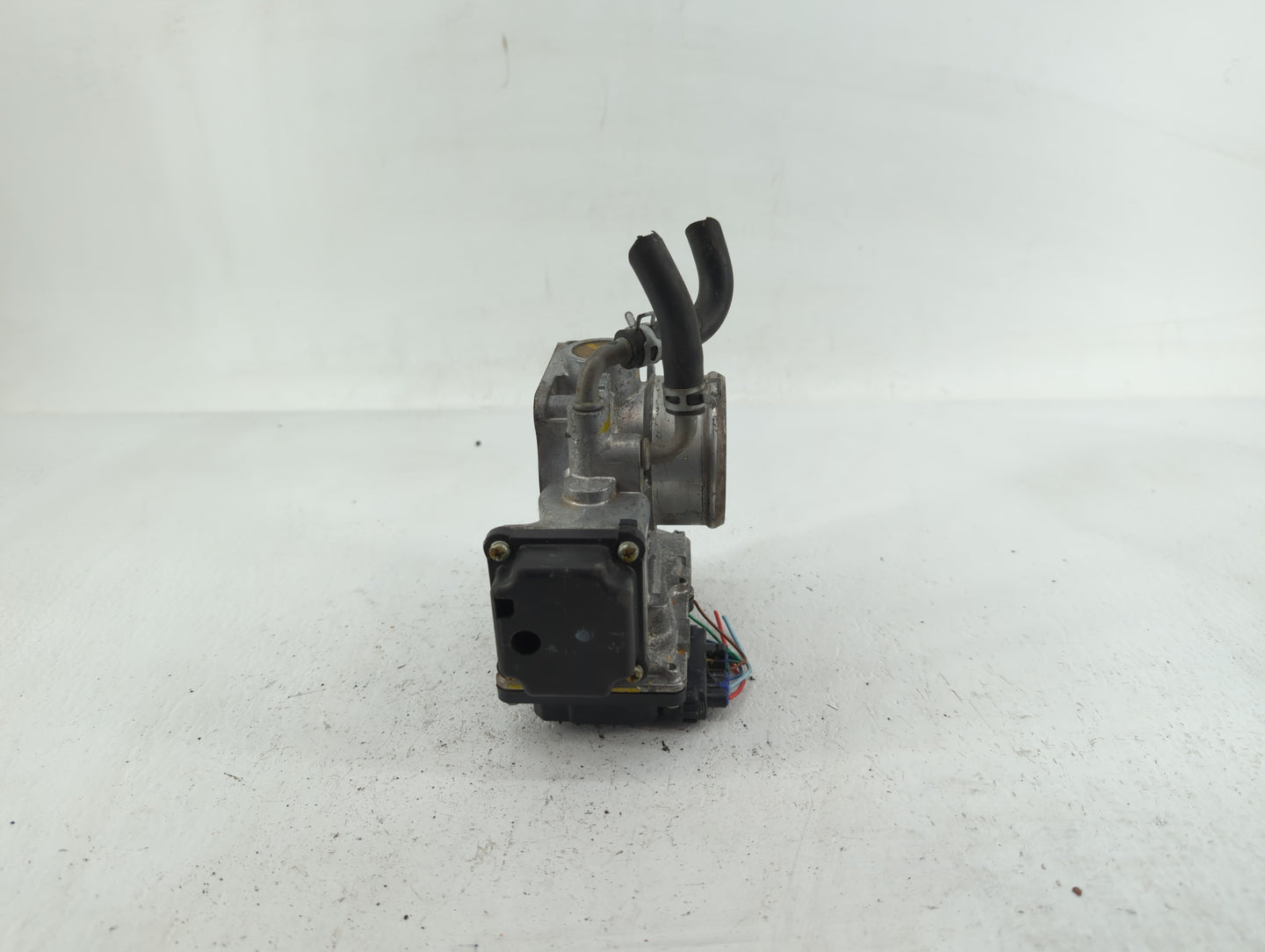 2016-2022 Honda Civic Throttle Body P/N:GMG9A Fits Fits 2016 2017 2018 2019 2020 2021 2022 OEM Used Auto Parts - Oemusedauto