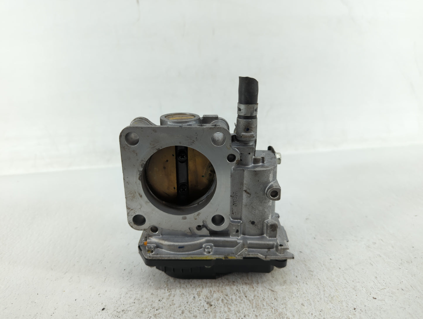 2016-2022 Honda Civic Throttle Body P/N:GMH1A Fits Fits 2016 2017 2018 2019 2020 2021 2022 OEM Used Auto Parts - Oemusedauto
